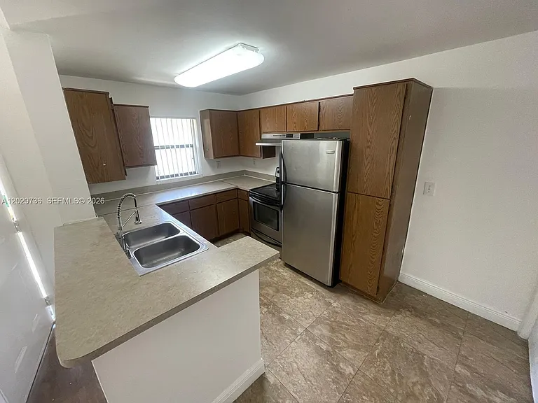 4072 NW 87th Ave #4072 — Photo 3