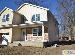 1633 Holly Rd, North Brunswick, NJ 08902