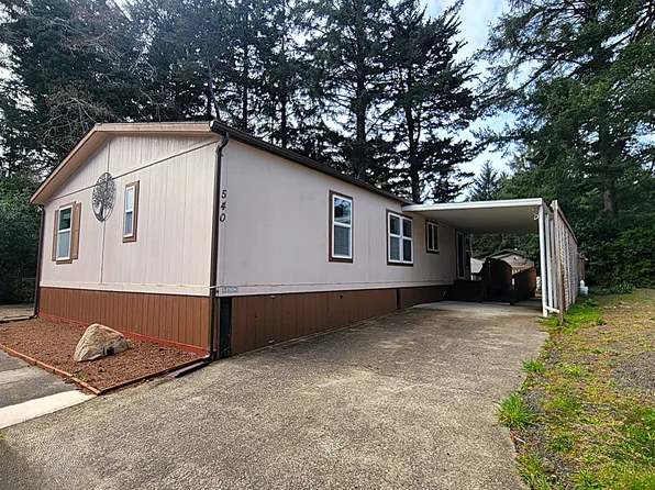 540 Shorepines Ct, Coos Bay, OR 97420