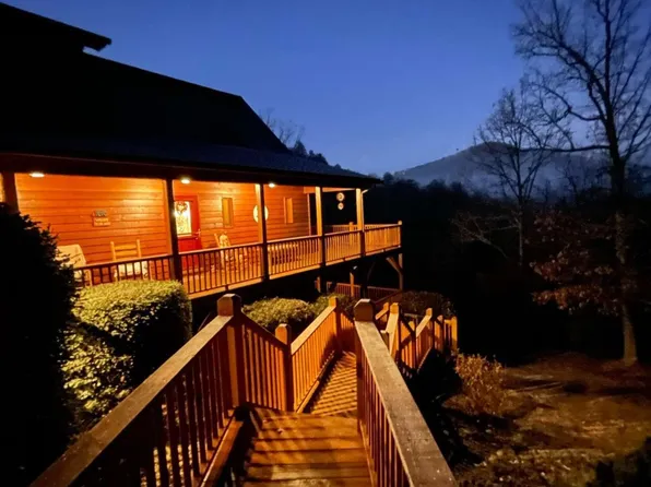 85 Flat Top Trl #64, Murphy, NC 28906