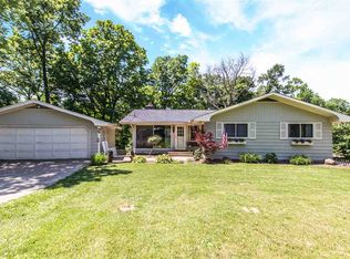 199 E North Lakeview Dr, East Peoria, IL 61611