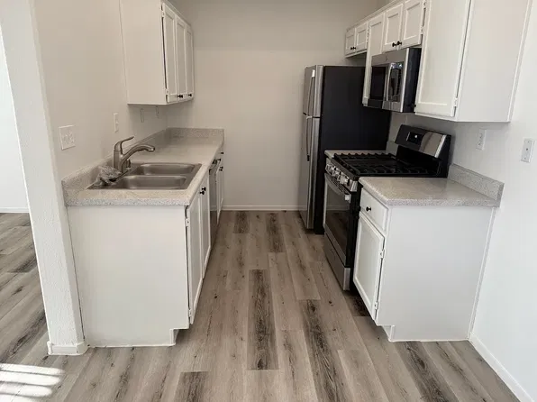 1100 Plantation Ct #0, Las Vegas, NV 89117
