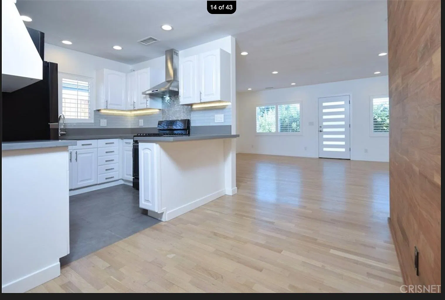 2489 S Bundy Dr — Photo 3