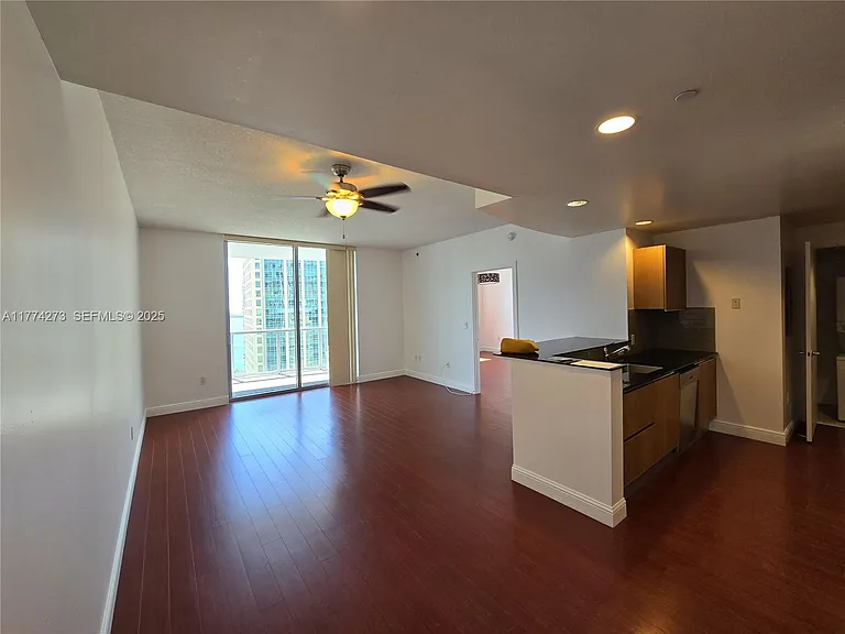 1060 Brickell Ave #23 — Photo 6