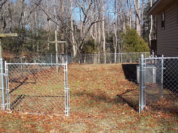 5th image of 54 Crabbe Ln