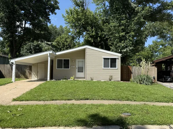 1332 Langholm Dr, Florissant, MO 63031