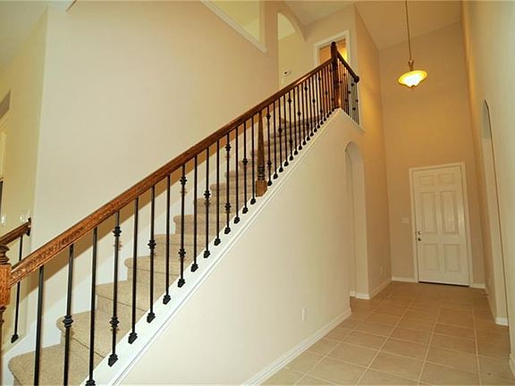 3rd image of 1423 Nacogdoches Valley Dr
