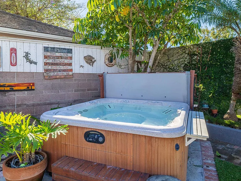 1605 Lynngrove Dr — Photo 41