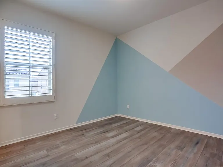 693 Gemstone Dr — Photo 28