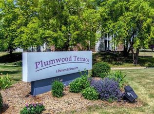 4837 86th St APT 26, Urbandale, IA 50322