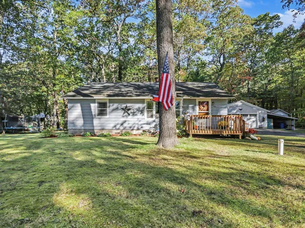 3160 1st St, Twin Lake, MI 49457