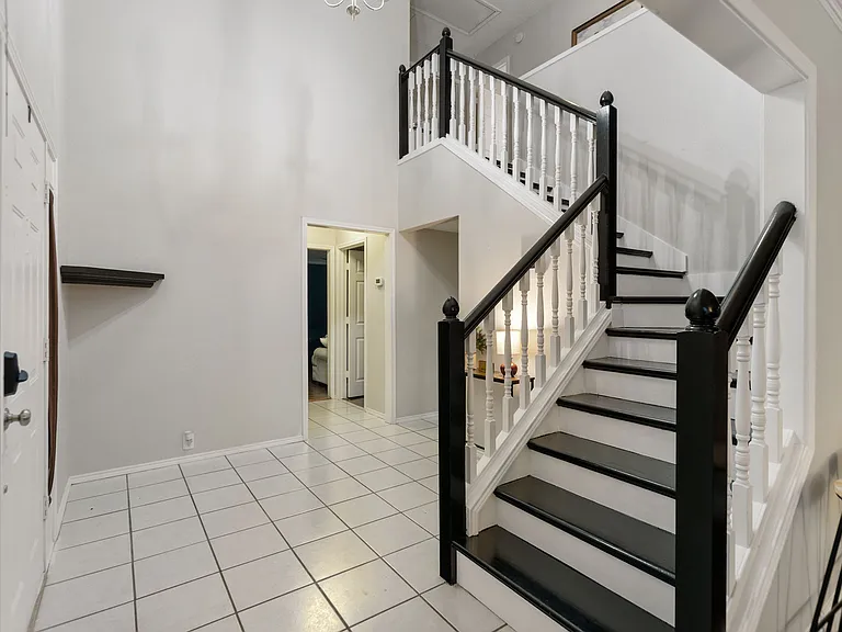 509 Newberry St — Photo 11