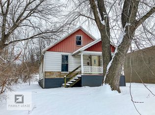 960 S Main St, Decatur, IL 62521