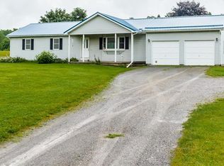 1740 Shilling Rd, Palmyra, NY 14522