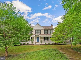 7201 Barcellona Dr, Gaithersburg, MD 20879