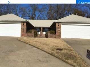 2938 W Glenmeadow Dr, Fayetteville, AR 72704