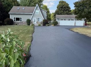 W6093 Mariner Hills TRAIL, Elkhorn, WI 53121