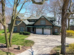 4530 S Memorial Shoreway Dr, Lakeside Marblehead, OH 43440