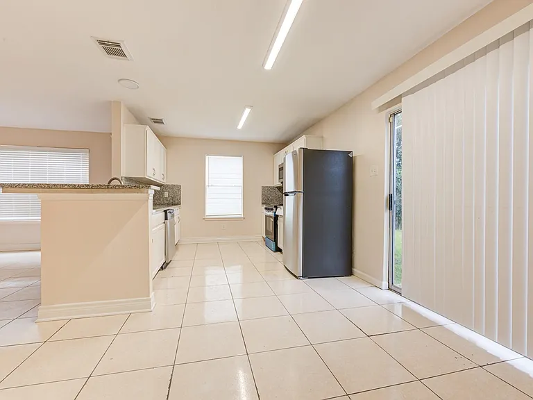 7322 Parkland Manor Dr — Photo 7