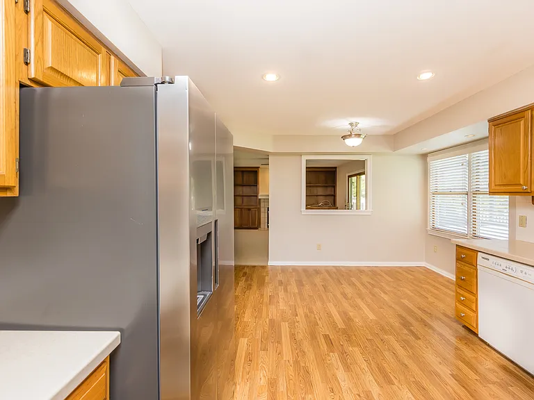 5558 Parker Hill Ln #1 — Photo 12