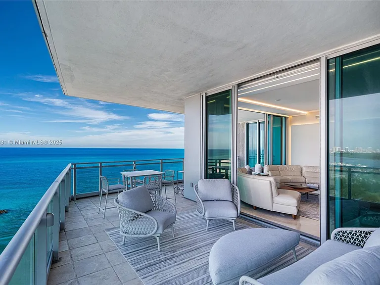 10295 E Collins Ave #1509 — Photo 3