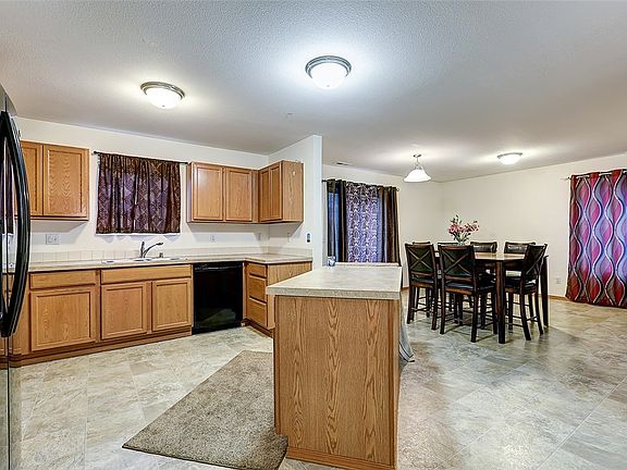 4th image of 20113 14th Avenue Ct E