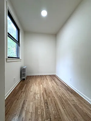 Rented by City Connections Realty | media 15