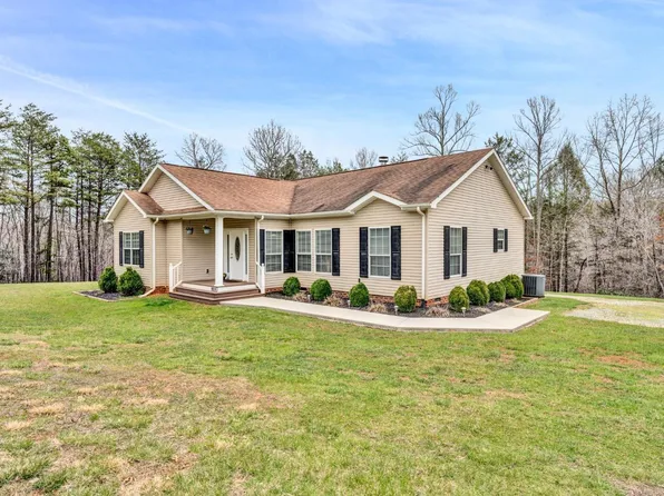 4114 Carters Mill Rd, Huddleston, VA 24104