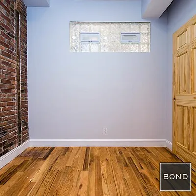 Rented by Bond New York | media 7