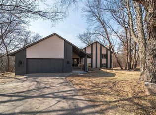 1114 Tiffany Ct, Eagan, MN 55123
