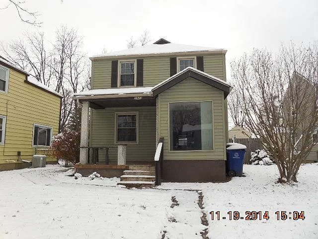2943 Dresden St photo 1
