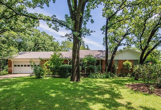 1st image of 1115 Brightwood Ter