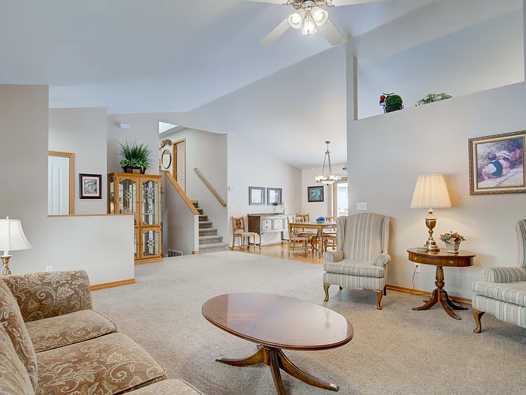 402 S Yellowstone Ave — Photo 43