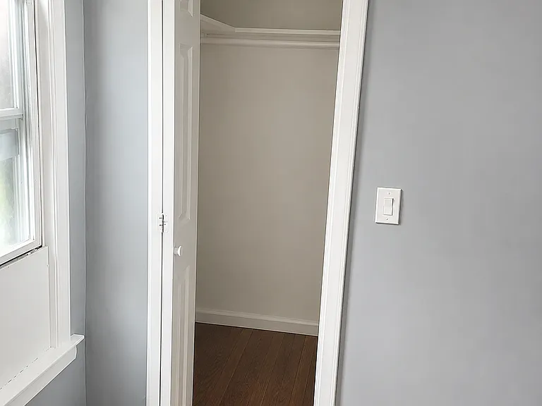 28 Hickory St — Photo 9