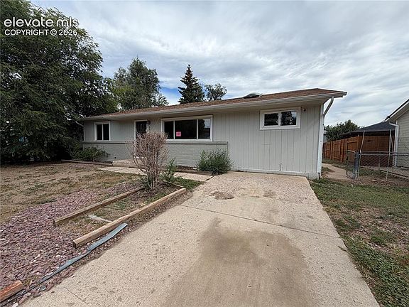 2nd image of 4560 Barkman Cir