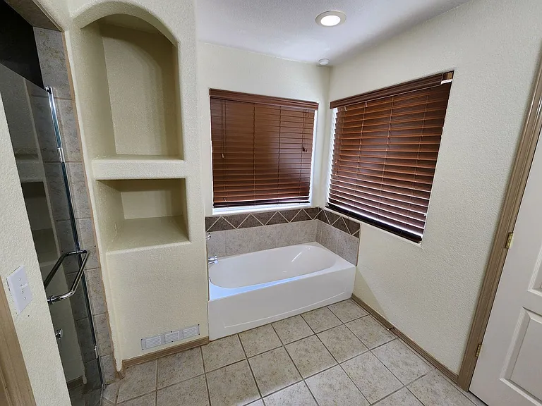 5983 Moon View Dr — Photo 8