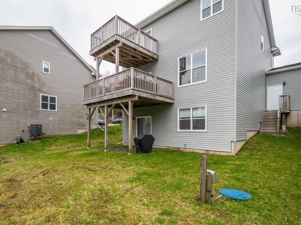 214 Voyageur Way, Hammonds Plains, NS B4B 0N1