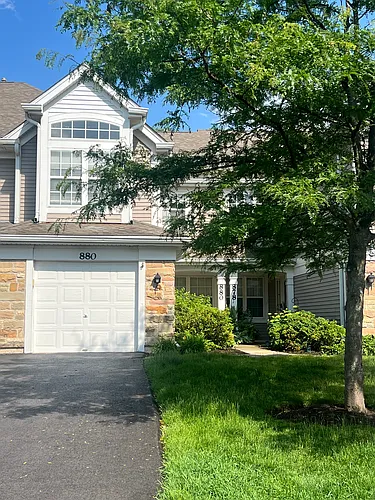 880 Brompton Ct Photo 1