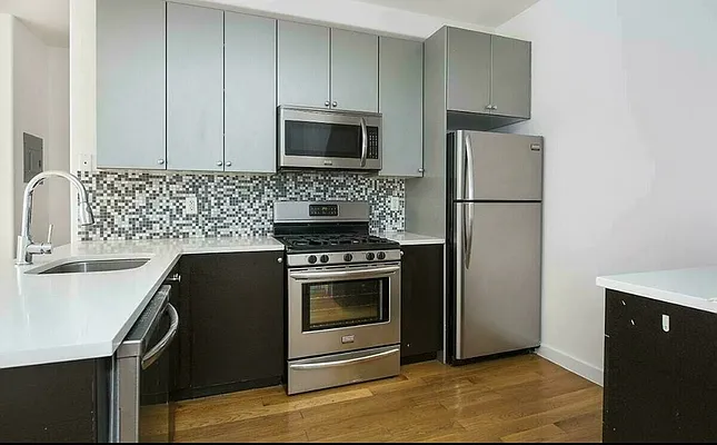 Rented by Bold New York | media 15
