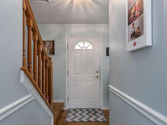 3rd image of 3281 Darby Glen Ct
