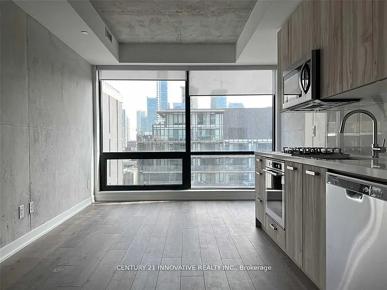 458 Richmond St W #905 — Photo 7