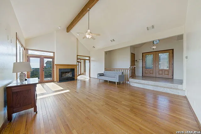 3 bed, 2.5 bath, 3114 sqft, $3,000 — Photo 2