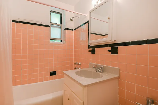 Sold by Keystone Realty USA Corp | media 9