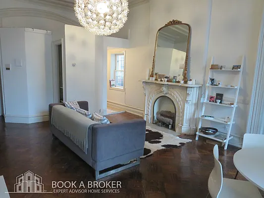 Rented by Book A Broker | media 12