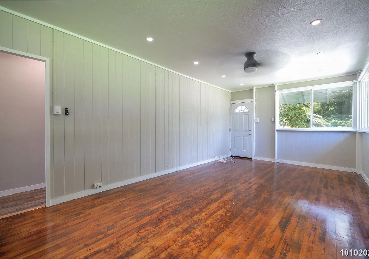 $3500 l 3 Bed l 1 Bath l Single-Family Home in Wahiaw, Oahu — Photo 4