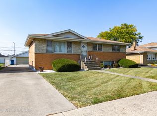 7712 S Oconto Ave, Bridgeview, IL 60455