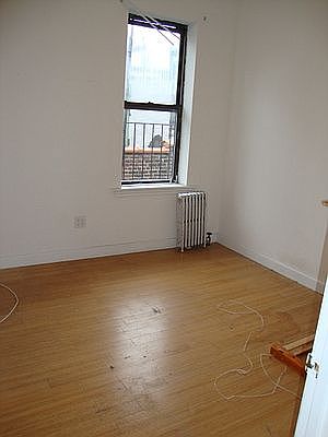 3rd image of 543 W 49th St APT 83