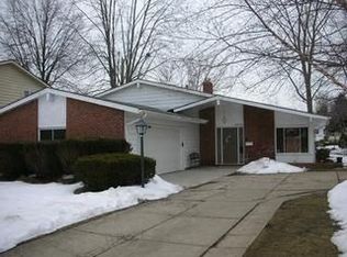 6378 Christman Dr, North Olmsted, OH 44070