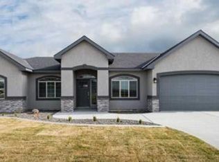 1114 Kansas, Kennewick, WA 99337