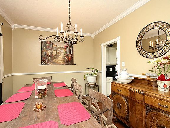 4th image of 9519 Willow Lodge Ct